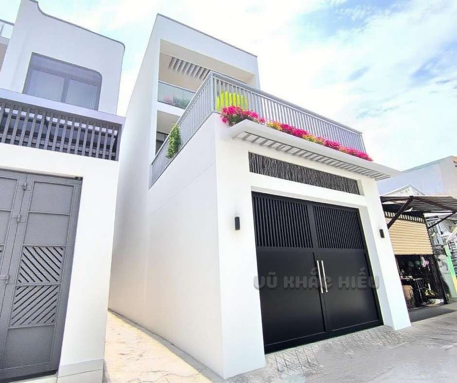 AN CƯ! Nhà Riêng Đẹp 2 Tầng - Đông Hoà - 6m x 34m - HXH 7m - Nhỉnh 9 Tỷ